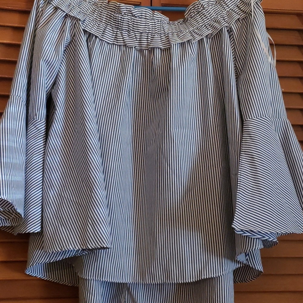 Boutique blue and white blouse